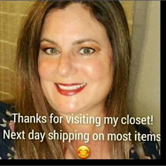 FINAL SALE🌷Zara V-neckline sweater with Lace hem detail. Size L - Picture 12 of 12